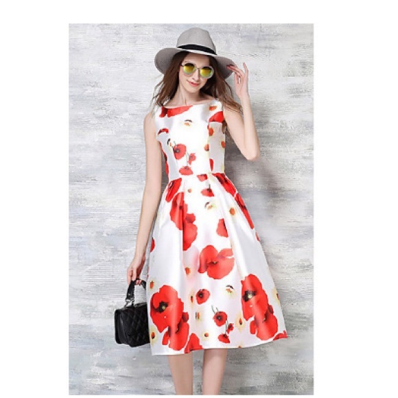 Chic Wish Dresses & Skirts - - ChicWish Sleeveless Floral Printed Dress  Vintage SlimNeck Size S